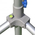 The satellite tripod is equipped with a spirit level on the southern leg.