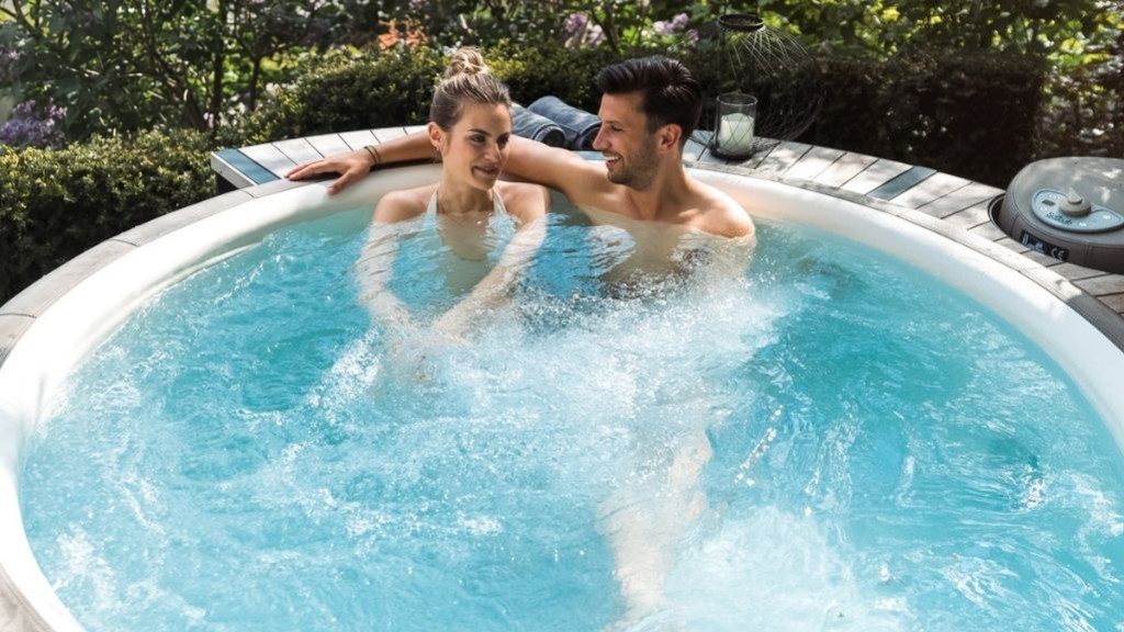 Softub – Το αυθεντικό φορητό υδρομασάζ (jacuzzi) για σπίτι, κήπο και Airbnb
